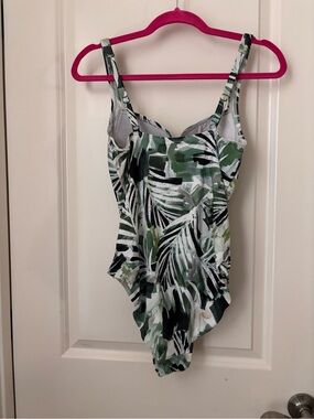 Women’s Green Tropical Print One-Piece Swimsuit